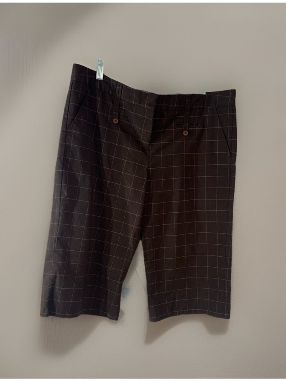 Old college inn Capris Ladies Size 13 Cropped Pants Brown W/ Pink Plaid Stretch